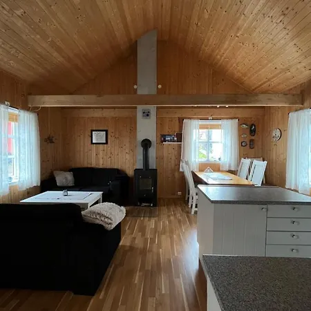 Naustplassen Rorbuer Apartamento