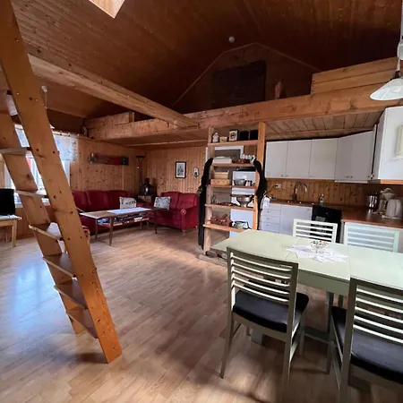 Naustplassen Rorbuer *