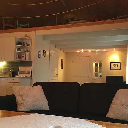Apartment Naustplassen Rorbuer Ballstad