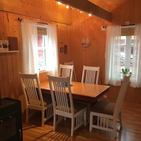 Apartment Naustplassen Rorbuer Ballstad