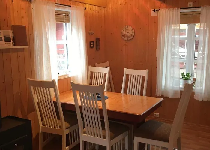 Apartamento Naustplassen Rorbuer Ballstad